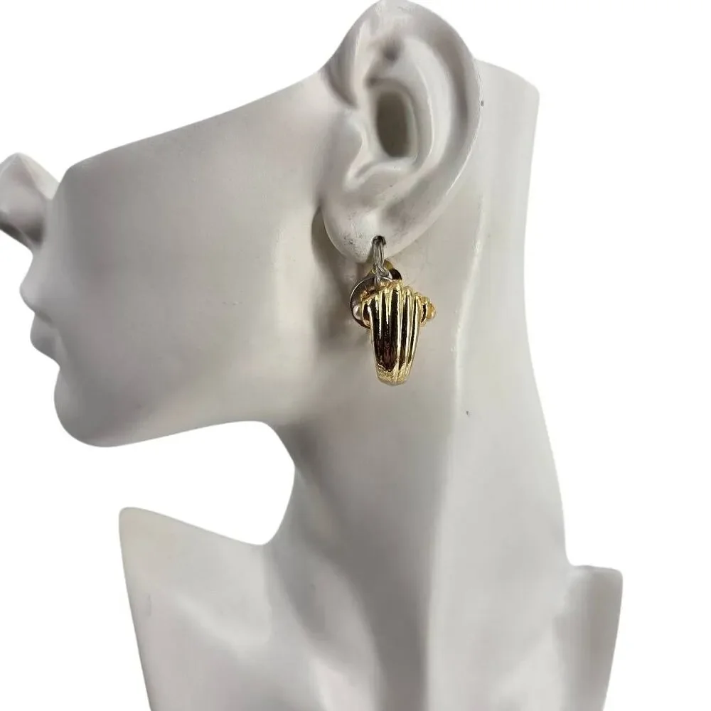 Vintage 1980s Gold Tone Ribbed Clip-On Earrings 1.05”